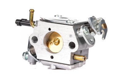 Beyaz izole arkaplan üzerindeki çim biçme makinesi için yeni alüminyum karbüratör