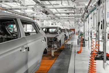 Araba üretimi için ekin. Modern otomotiv endüstrisi. Elektrikli araba fabrikası, taşıyıcı