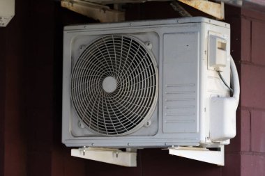 Klima ünitesinin dış yoğunlaştırma ünitesi.