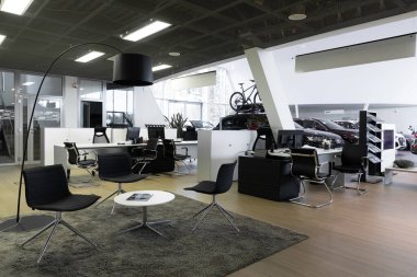 Minsk, Belarus - Ocak 05, 2022: Audi araba satış bürosu.