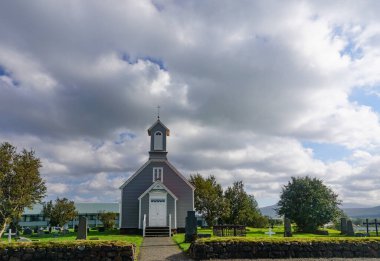 Reykholt, İzlanda: Eski kilise (1886-1887), İzlandalı Saga yazarı Snorri Sturluson 'un (1179-1241) çiftliği.).