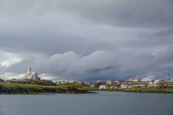 Stykkisholmur Islândia Vista Vila Piscatória Península Snaefellsnes Partir Das Águas — Fotografia de Stock