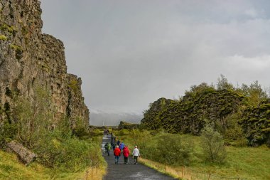 Thingvellir Ulusal Parkı, İzlanda: Kuzey Amerika ve Avrasya tektonik plakaları arasındaki yarık vadisi.