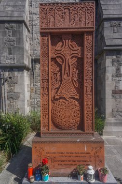 Dublin, İrlanda: İsa Kilisesi Katedrali 'ndeki Ermeni soykırımının kurbanları için anıt.