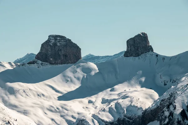 Montreux, İsviçre yakınlarındaki Rochers de Naye 'den görüntü. İsviçre Alplerinde yürüyüş, İsviçre.