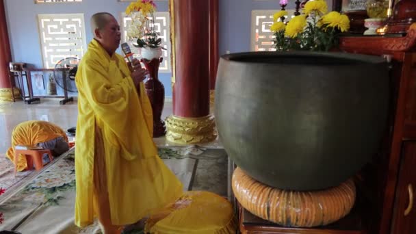 Буддійські Молитви Чуа Нхон Храм Хой Єтнам — стокове відео
