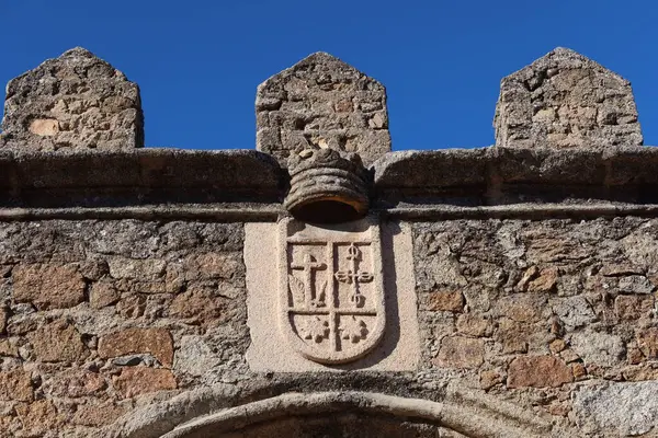 2022年1月7日スペイン マドリードサン マルタン バルデイグレシアス 1434年に築城された中世のコラセラ城の外観 — ストック写真