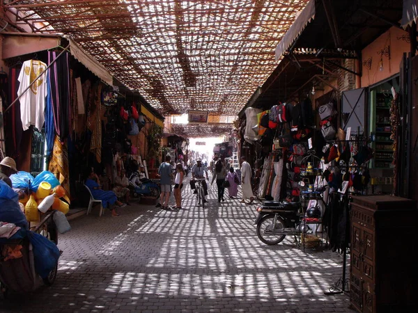 2012年8月13日モロッコ マラケシュ マラケシュのスークの通りの一つ モロッコ — ストック写真