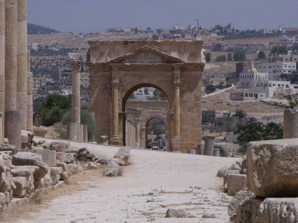 Jerash Jordánsko Srpna 2010 Pozůstatky Oblouků Budov Římském Městě Jerash — Stock fotografie
