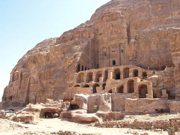 Petra Jordan Srpna 2010 Hora Kamennými Hroby Petře Jordánsko — Stock fotografie