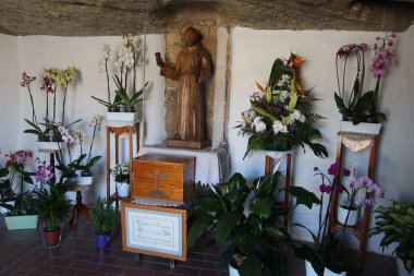 Granadilla de Abona, Tenerife, Kanarya Adaları, İspanya, 8 Mart 2022: Kardeş Pedro de Betancur 'un mağara sığınağı. Tenerife, İspanya