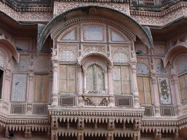 Jodhpur Rajasthan India Augustus 2011 Een Van Indrukwekkende Rode Balkons — Stockfoto