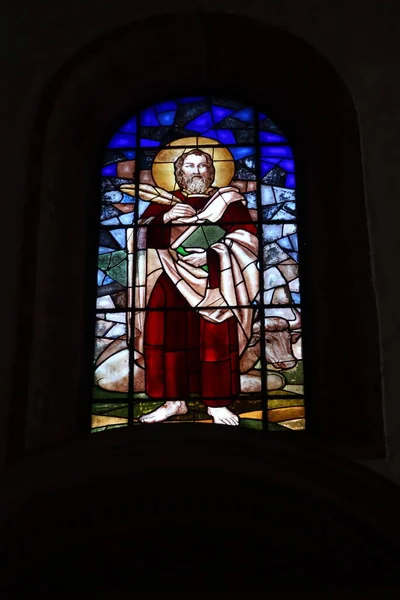 2022年3月8日 西班牙加那利群岛的吉马尔 特内里费岛 在特内里费岛吉马尔的圣彼得教堂内安装了印有圣徒形象的玻璃窗 西班牙 — 图库照片