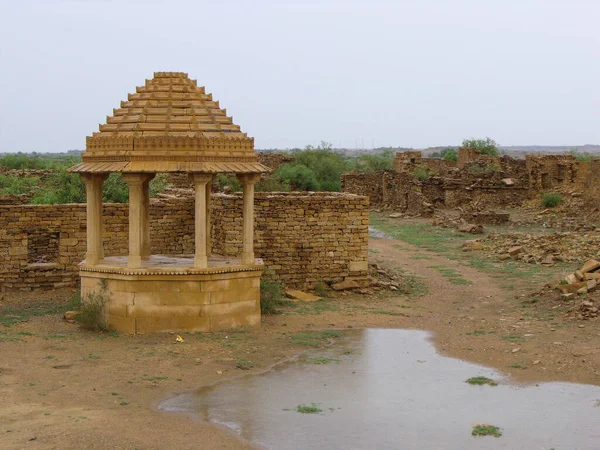 Kuldhara Jaisalmer Rajasthan Indie Sierpnia 2011 Mały Kamienny Ołtarz Opuszczonej — Zdjęcie stockowe