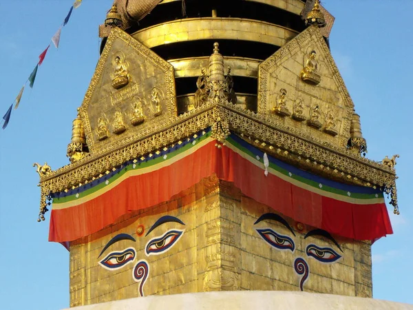 Kathmandu Nepal August 2011 Famous Golden Stupa Buddha Eyes Swayambhunath — Stockfoto