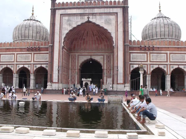 Mesquita Jama Masjid Nova Deli Índia Agosto 2011 Muitas Pessoas — Fotografia de Stock