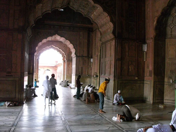 Mesquita Jama Masjid Nova Deli Índia Agosto 2011 Muitos Adoradores — Fotografia de Stock