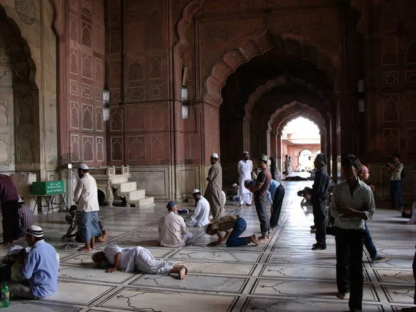 Jama Masjid Moschee Neu Delhi Indien August 2011 Gläubige Unter — Stockfoto