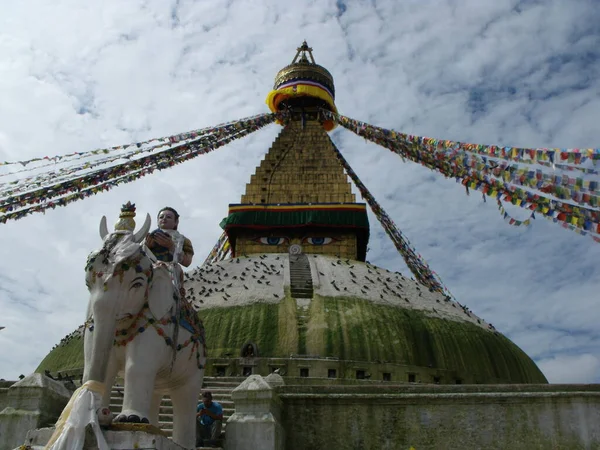 Kathmandu Nepal August 2011 Sculpture Man Riding Elephant Boudhanath Stupa — Foto de Stock