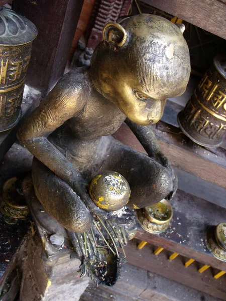 Patan Kathmandu Nepal August 2011 Golden Monkey Sculpture Hiranya Varna — 图库照片