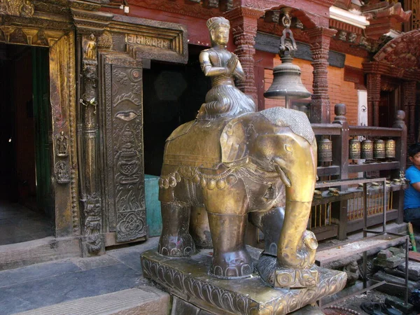 Patan Kathmandu Nepal August 2011 Sculpture Monk Elephant Hiranya Varna — Stock Photo, Image