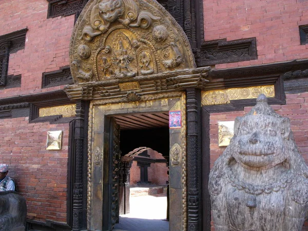 Durbar Square Patan Kathmandu Nepal August 2011 Entrance Temple Durbar — Zdjęcie stockowe