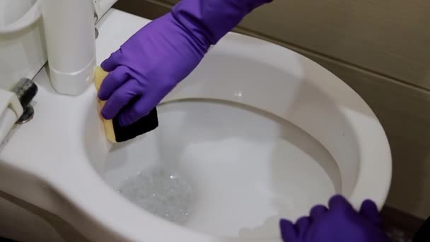 Hand Man Wearing Orange Rubber Gloves Used Convert Polishing Toilet — Stock Video