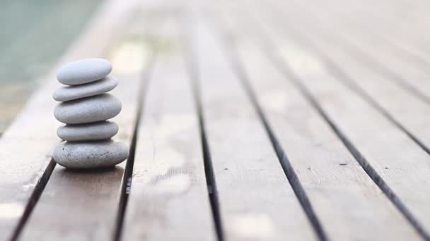 Organizar Pedras Torre Símbolo Pirâmide Zen Pedra Zen Como Equilibrar — Vídeo de Stock