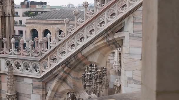 Dak Van Kathedraal Van Milaan Duomo Milano Met Gotische Torens — Stockvideo