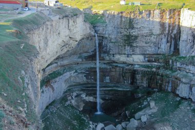 Tobot Dağıstan, Rusya 'ya düştü