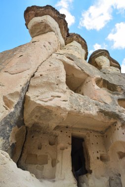 Kapadokya 'nın kalbinde yer alan tuhaf şekilli güzel dağlar.