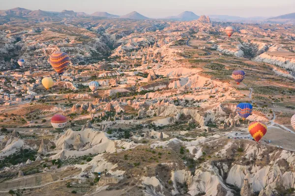 Amazing Balloons Soaring Sunrise Bizarre Mountains Cappadocia — Stock Photo, Image