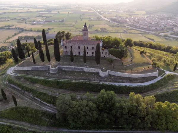 Aerial Footage View Drone Ancient Fortress Built Green Hill Gussago — Stock Photo, Image