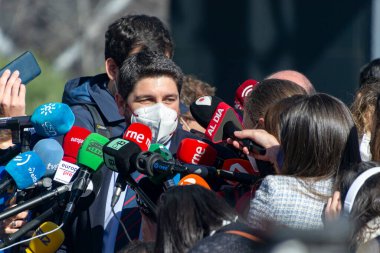 MADRID, İSPAN - 1 Mart 2022. Fernando Lpez Miras, İspanya 'da düzenlenen basın toplantısında Murcia Bölgesi Başkanı. Halk Partisi 'nin İspanyol politikacısı, PP. Fotoğraf:.