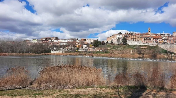 Kilátás Duero Folyóra Egy Híddal Ahogy Áthalad Tordesillas Valladolid Spanyolország — Stock Fotó