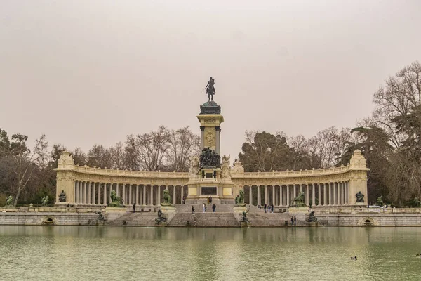 Damm Från Saharaöknen Madrid Spaniens Huvudstad Täckt Dammet Saharaöknen Som — Stockfoto