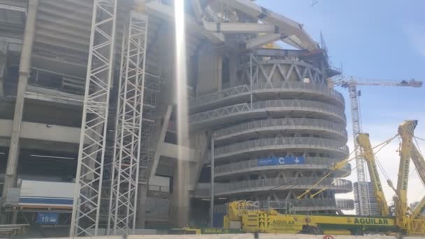 Estádio Santiago Bernabeu Time Futebol Espanhol Real Madrid Sob Drástica — Vídeo de Stock