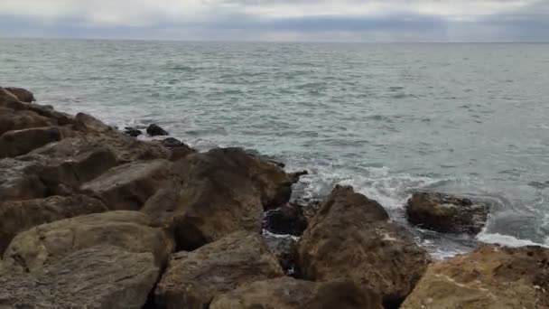 Waves Sea Waves Mediterranean Breaking Splashing Rocks Municipality Oropesa Del — Stockvideo