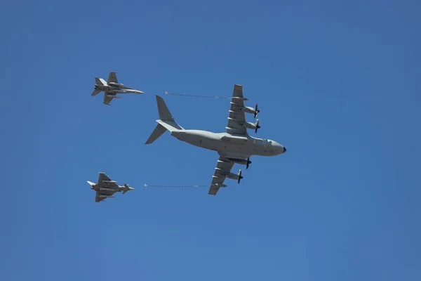 Αεροπλάνο Χαντ Κυνηγά Στρατιωτικό Όχημα Ισπανική Αεροπορία Την Ημέρα Της — Φωτογραφία Αρχείου