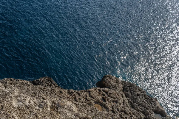Mallorca Adasının Kayalık Kıyıları Akdeniz Havadan Görünüşü Arkaplan Resmi Deniz — Stok fotoğraf