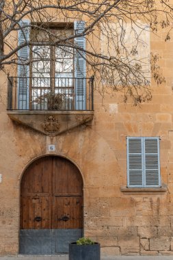 Llucmajor, İspanya; 21 Ocak 2022: Majorcan şehrinin ana cephesi Llucmajor, İspanya