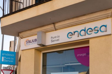 Campos, İspanya; 15 Şubat 2022: İspanyol enerji şirketi Endesa 'nın ticari kuruluşu