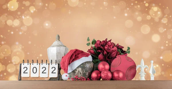 Bodegón Navidad Con Calendario Para Año 2022 Regalos Decoración Para —  Fotos de Stock