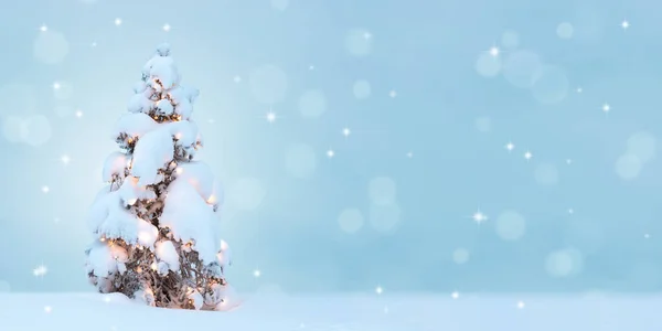 Neve Árvore Coberta Com Luzes Natal Ano Novo Fundo — Fotografia de Stock