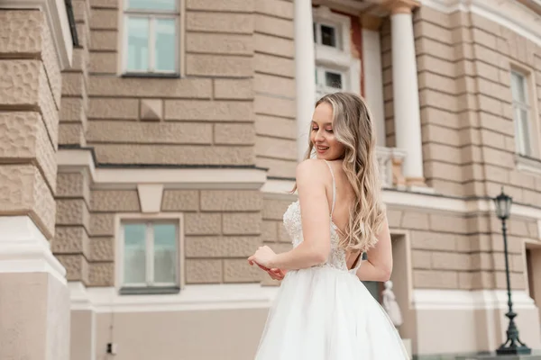 Belleza Novia Moda Posando Hermoso Retrato Novia Maquillaje Boda Peinado — Foto de Stock