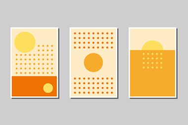 Geometrik şekilli ve noktalı üç duvar dekorasyonu 