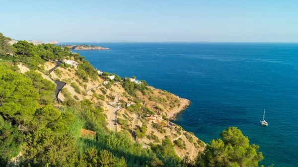 Carreteras Casas Frente Mar Mediterráneo Cubells Ibiza España Hermoso Paisaje — Foto de Stock