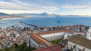 Castel Sant 'Elmo, Napoli, İtalya. Veduta aerea di Napoli da Castel Sant'Elmo.