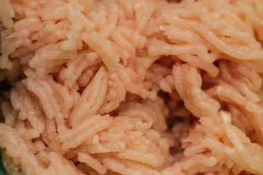 Taze çiğ et, kızarmış tavuk arka planı. Hayvan ürünü, taze et. Üretim, tüketim fabrikası