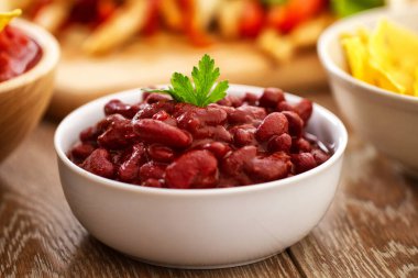 Tavuk ve sebzeli Meksika Fajitası.